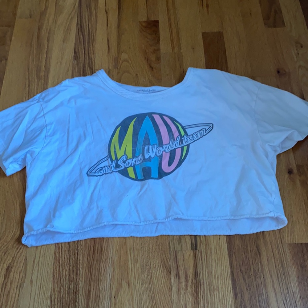White cropped graphic tee